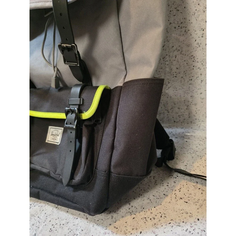 Herschel Backpack Retreat Pro 22L Black Gray Neon Yellow Trim Commuter Pack EUC